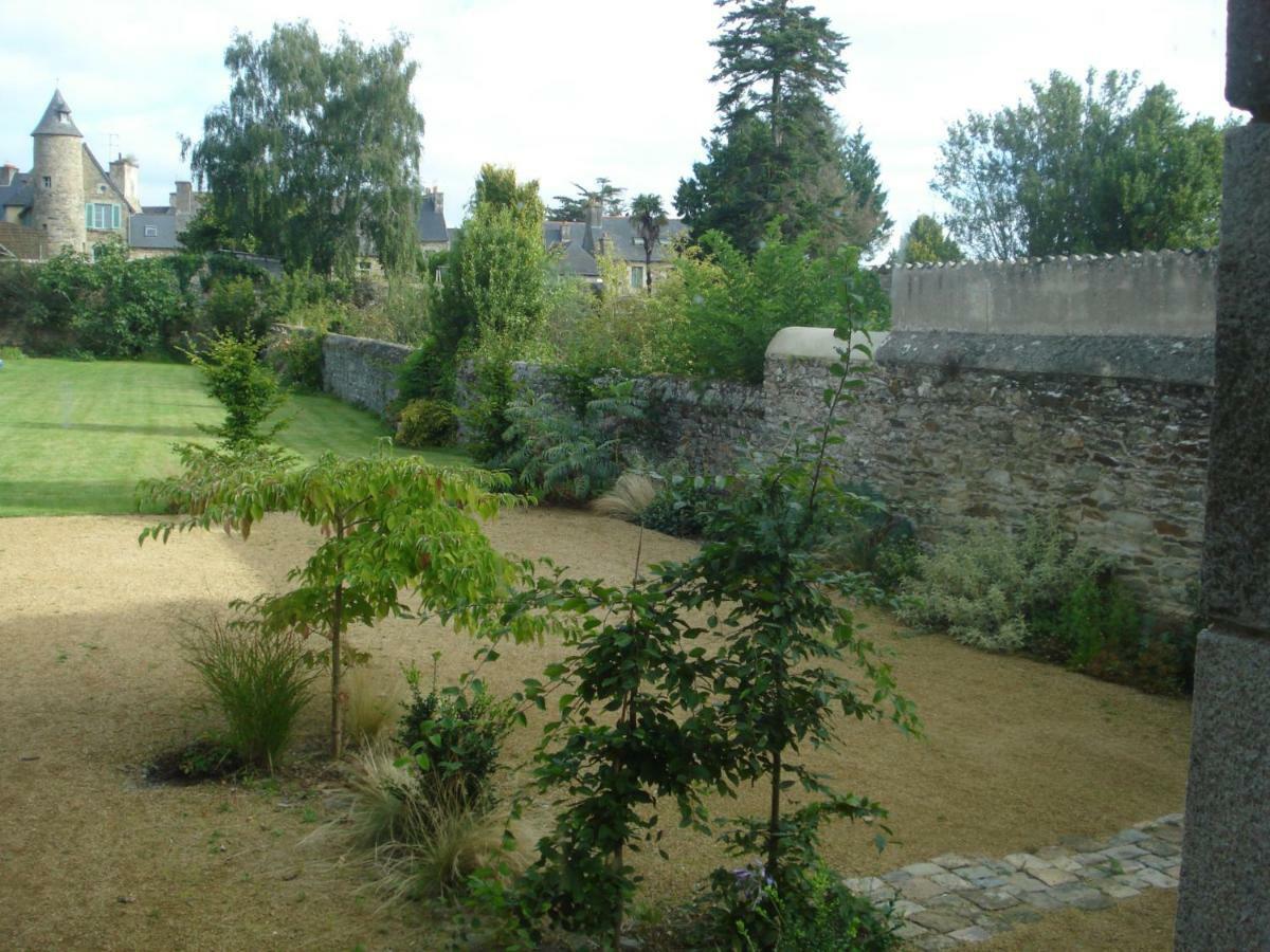 Maison D'Hotes Auges Treguier Exterior photo
